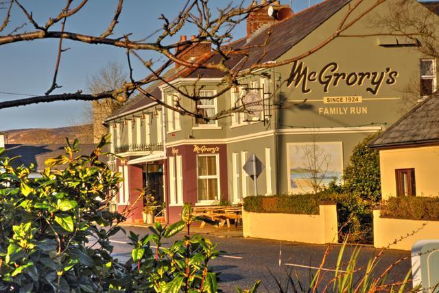 Mcgrory'S Hotel カルダフ エクステリア 写真